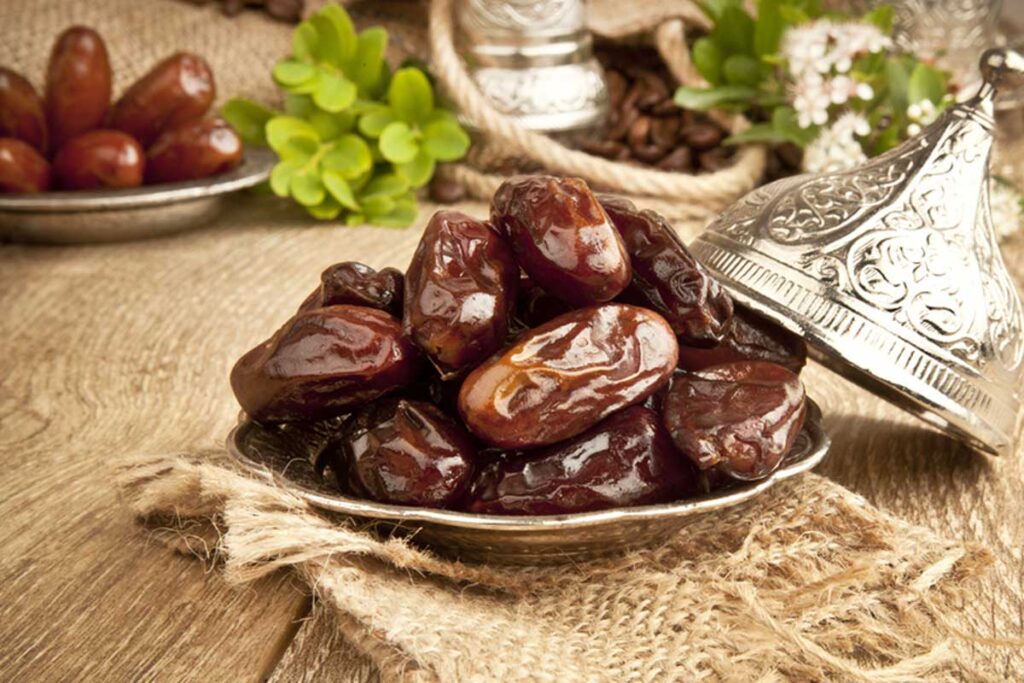 Unveiling the Natural Sweetness of Dates: Exploring the Flavorful Secrets of this Exquisite Fruit